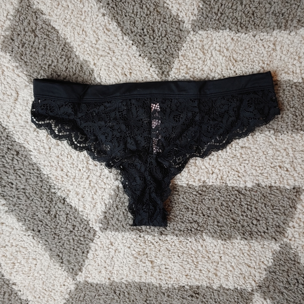 🖤 2/$15 *NWT* Body by Victoria Lace Thong M